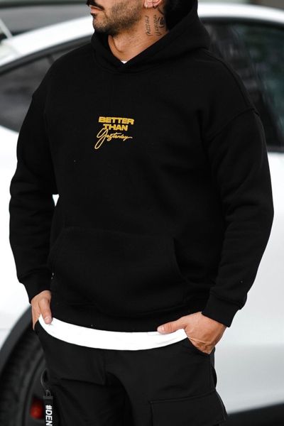 Selkäbrodeerattu musta huppari JERONE Selkäbrodeerattu musta huppari JERONE